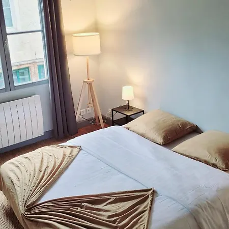 Le Cyrano - * Versailles